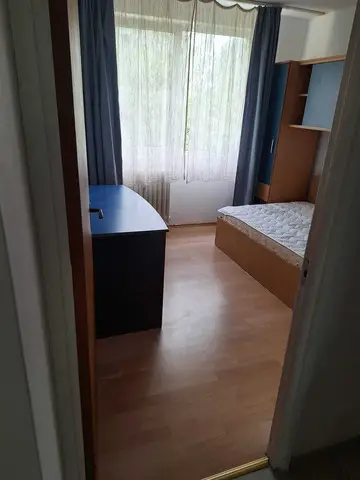 3 camere Titan- Piata Trapezului langa metrou