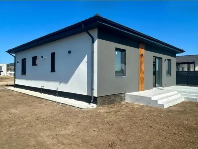 Casa 4 camere, 159mp, zona Sanpetru