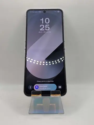 Samsung Z Flip 6