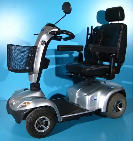 Scuter electric varstnici Invacare Orion