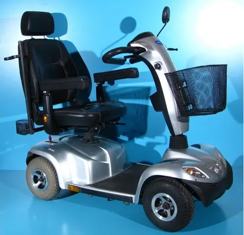 Scuter electric varstnici Invacare Orion