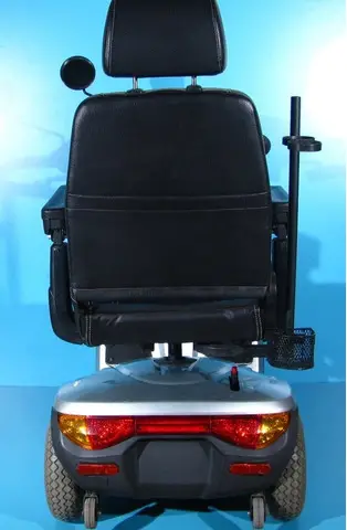 Scuter electric varstnici Invacare Orion