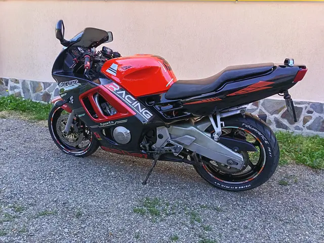 CARENE / honda cbr 600 F