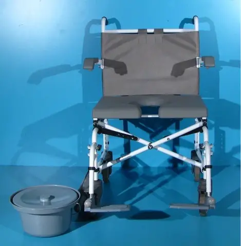 Scaun pliabil pentru WC si baie din aluminiu Drive