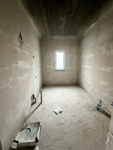 Ofer spre vanzare casa spatioasa