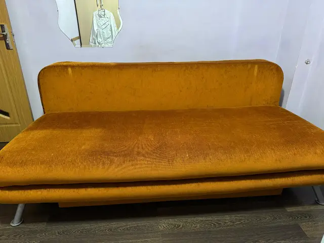 Vand canapea extensibila cu lada de depozitare