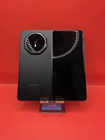 Honor Magic V3