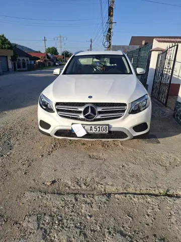 Mercedes benz glc