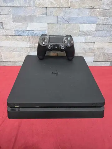 Sony PlayStation 4 Slim