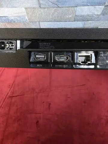 Sony PlayStation 4 Slim