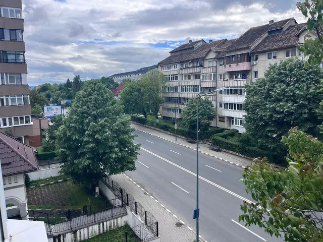 Apartament 2 camere + boxa + garaj -Rate