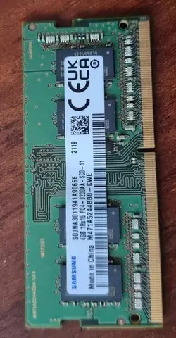 Vand memorie laptop 4 gb ddr4,pc 3200.Pret 75 lei,neg