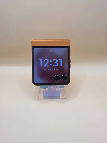 Motorola Razr 50