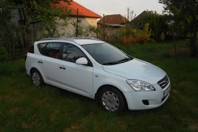 Vand Kia Ceed SportsWagon 1.4L 80 kW/109 CP CVVT