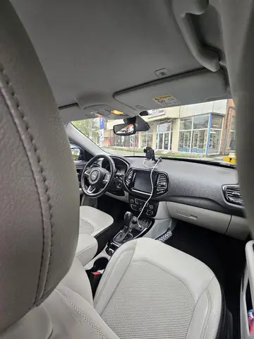 Jeep Compass 2.0 automata