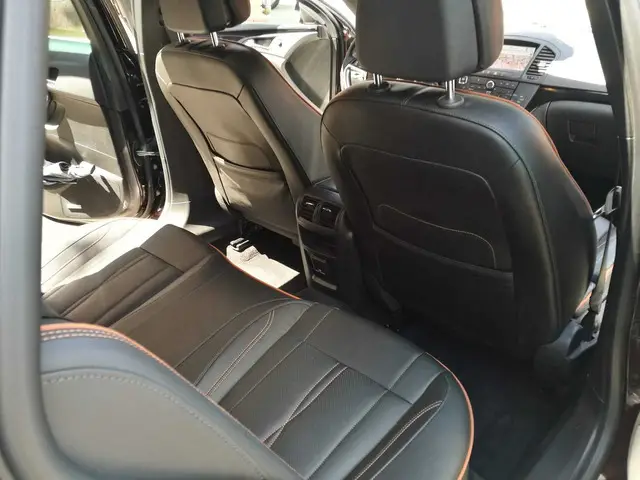 Opel Insignia Sports Tourer OPC Biturbo 195 cp