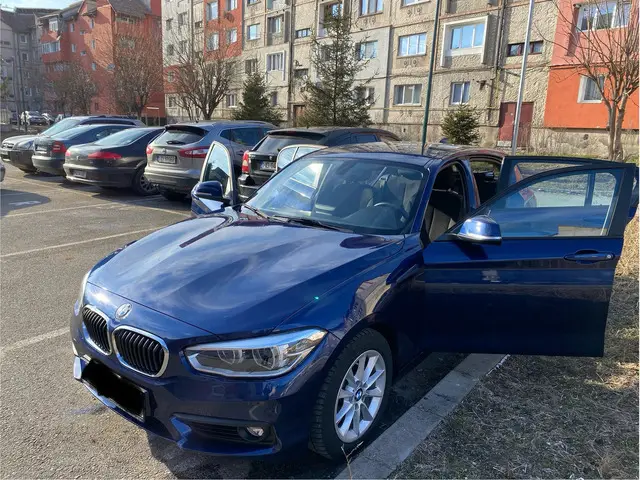 BMW seria 1 , 95000 km , an 2019