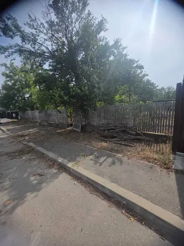 Teren intravilan de vanzare