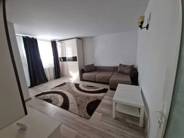 Vand garsoniera cf 1