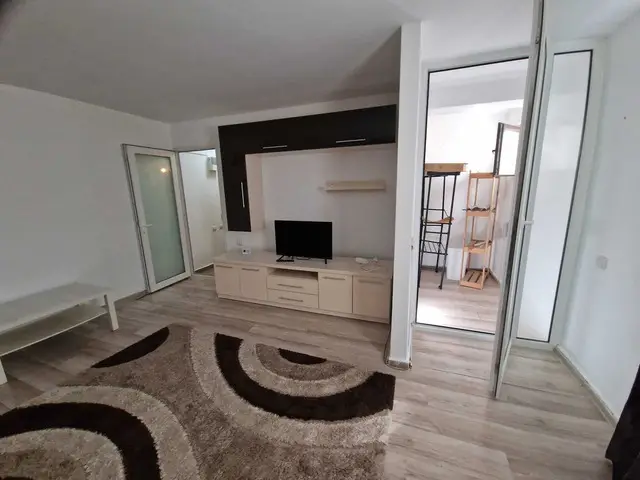 Vand garsoniera cf 1