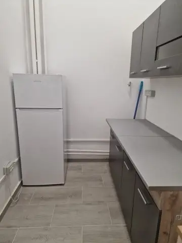 Inchiriez spatiu de birouri 5camere,140mp,Timisoara,1.960euro