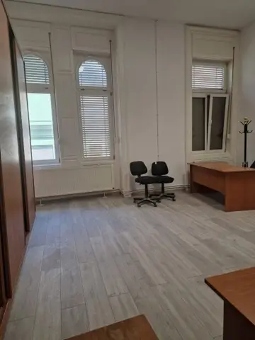 Inchiriez spatiu de birouri 5camere,140mp,Timisoara,1.960euro