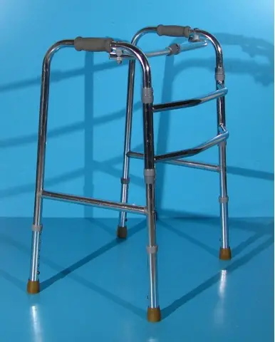 Cadru pasitor pentru mers din aluminiu