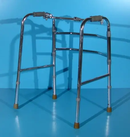 Cadru pasitor pentru mers din aluminiu