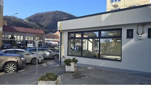 Inchiriez spatiu comercial 70mp, Brasov, 1.500euro