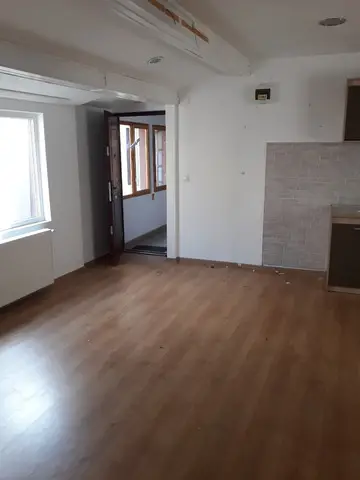 inchiriere ap. 2 camere termen lung
