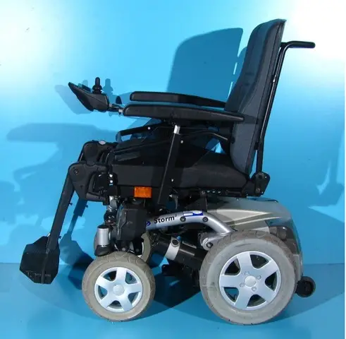 Carucior electric Invacare Storm 3 - 6 km h
