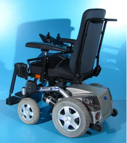 Carucior electric Invacare Storm 3 - 6 km h