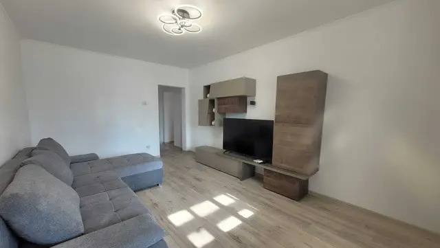 Apartament cu 3 camere Mihai Bravu
