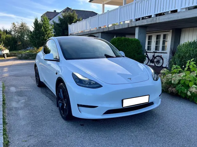 2021 Tesla Model Y Long Range AWD