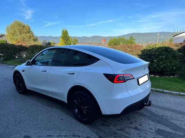 2021 Tesla Model Y Long Range AWD