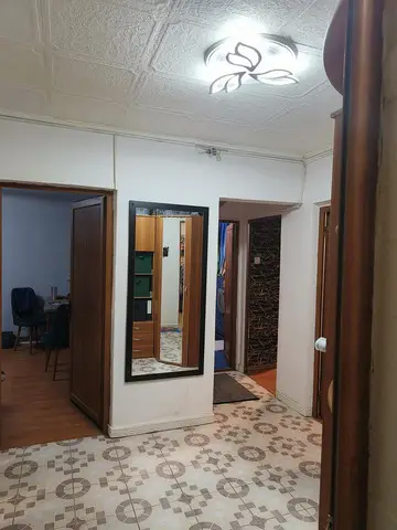 Proprietar vand apartament 3 camere zona metalurgiei