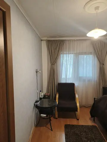 Proprietar vand apartament 3 camere zona metalurgiei