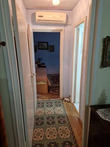 Inchiriez apartament semidecomandat 2 camere.