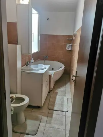 Apartament 2 camere bd Unirii