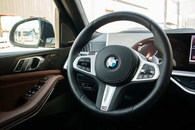 BMW X7 xDrive40i| M Sport 2025|7 locuri|7678 km|Negru