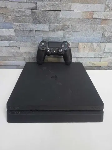 Sony PlayStation Slim + controller