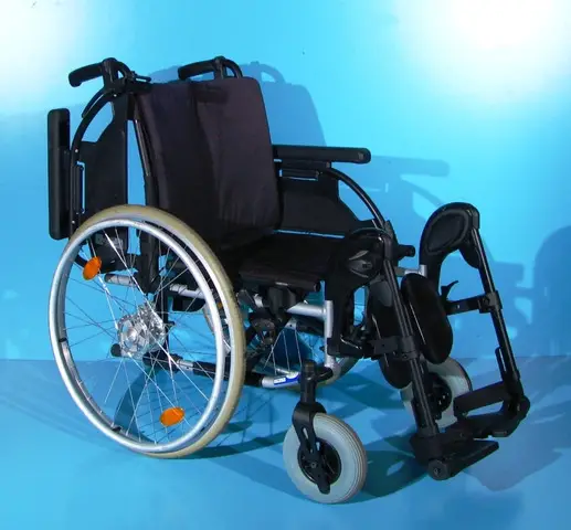 scaun cu rotile din aluminiu handicap