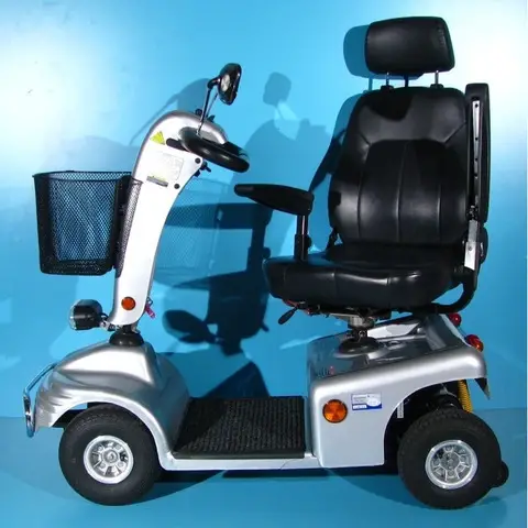 Scuter electric pentru batrani-Shoprider cu 6km h