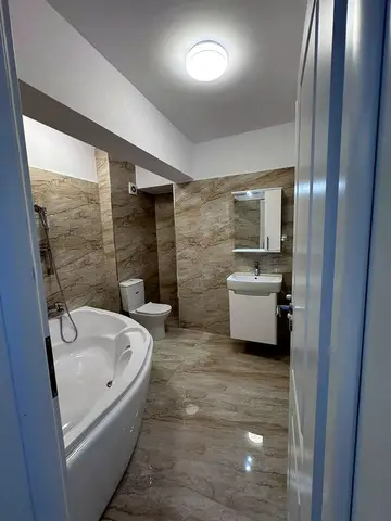Inchiriez duplex modern, Ansamblul Central Address