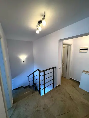 Inchiriez duplex modern, Ansamblul Central Address