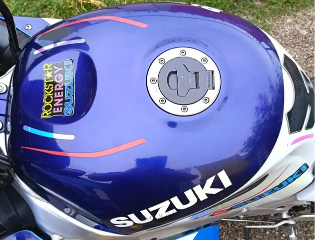 REZERVOR / suzuki / gsxr / 600 / 750 / SRAD