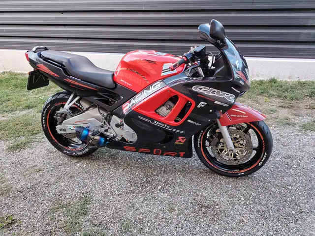 CARENE / honda cbr 600 F 2 / F 3