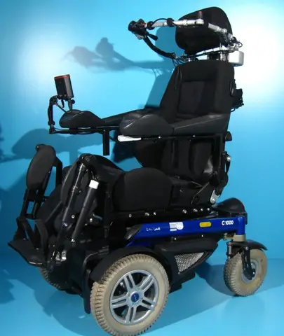 Carucior electric actionat cu gura Otto Bock C1000
