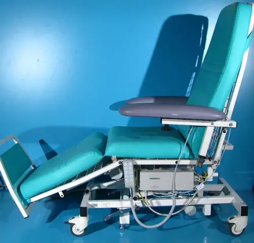 Scaun medical electric pentru tratament si recoltare