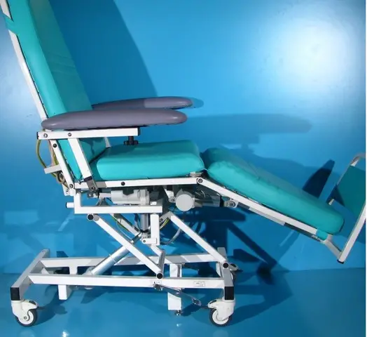 Scaun medical electric pentru tratament si recoltare